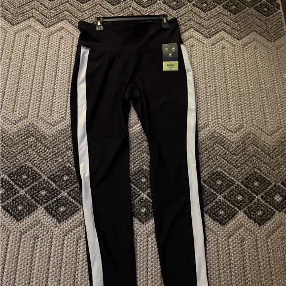 JCPenney Black and White Stripe Compression Leggings - Picture 2 of 3